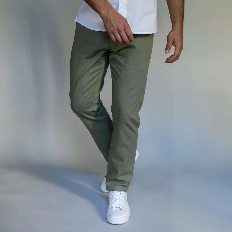 Shop the latest men's clothing trends at a fraction of the price.  Stretch Chinos Slim Fit - Olive