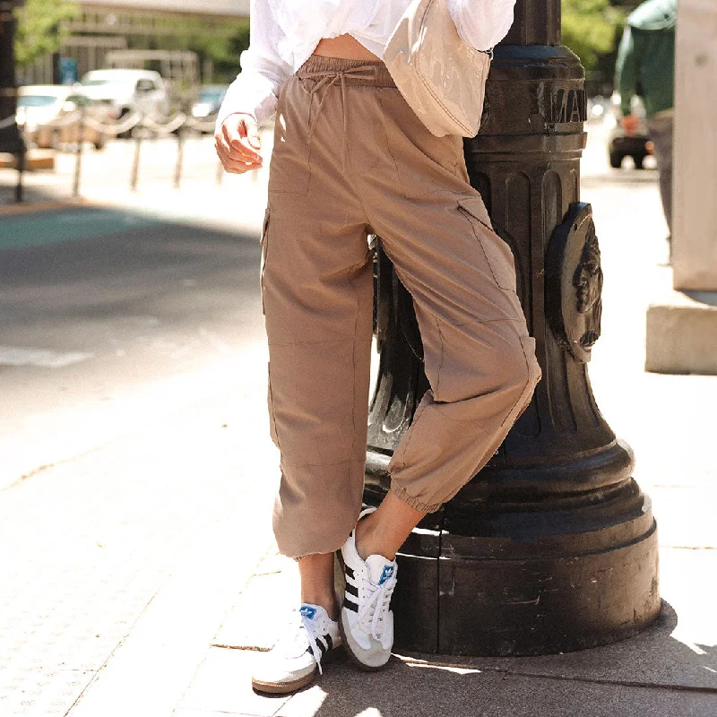 Flash sale: Men’s clothing essentials at irresistible prices!  Jetsetter Cargo Joggers, Chestnut