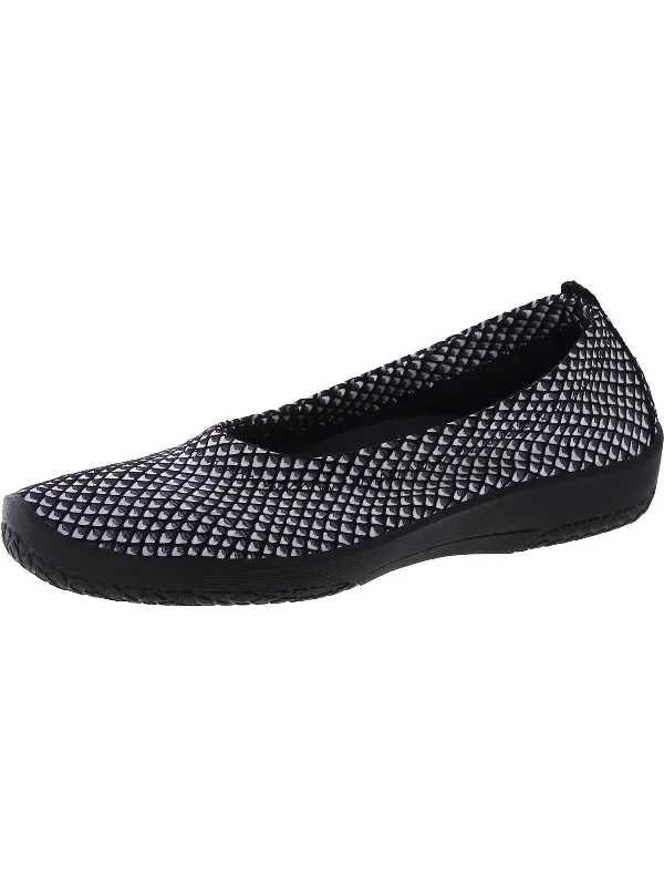 L15 Womens Printed Slip On Loafers