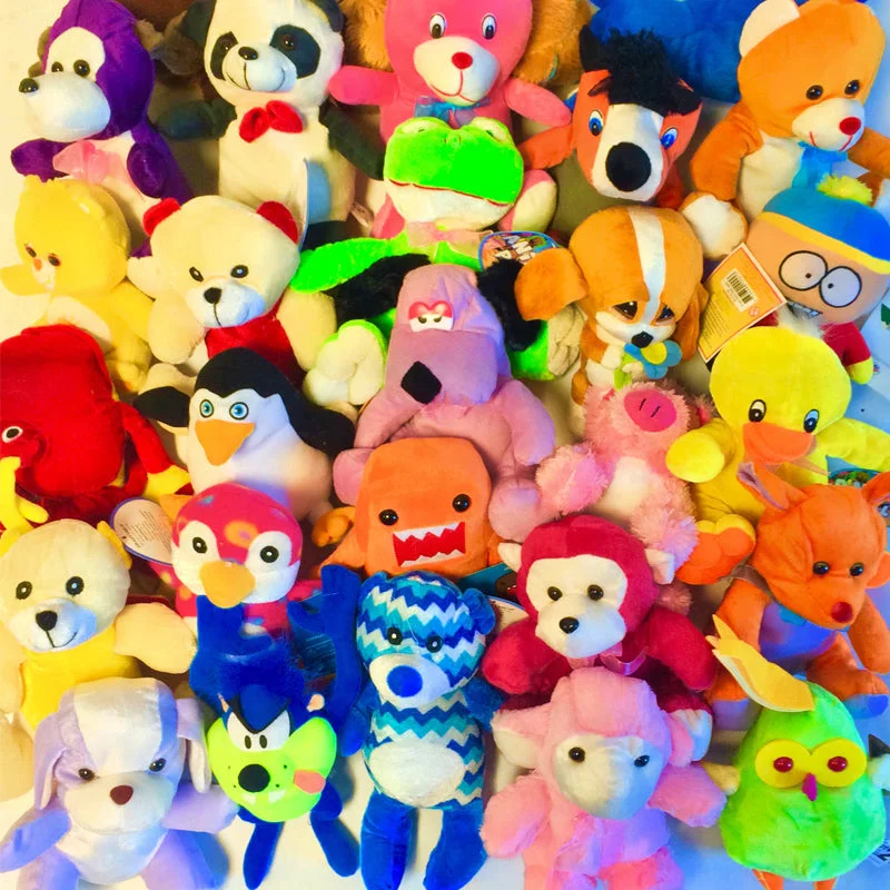 Whimsical and imaginative stuffed toys26% Licensed Plush Mix (Small) 6-9" ($3.76/EA DELIVERED)