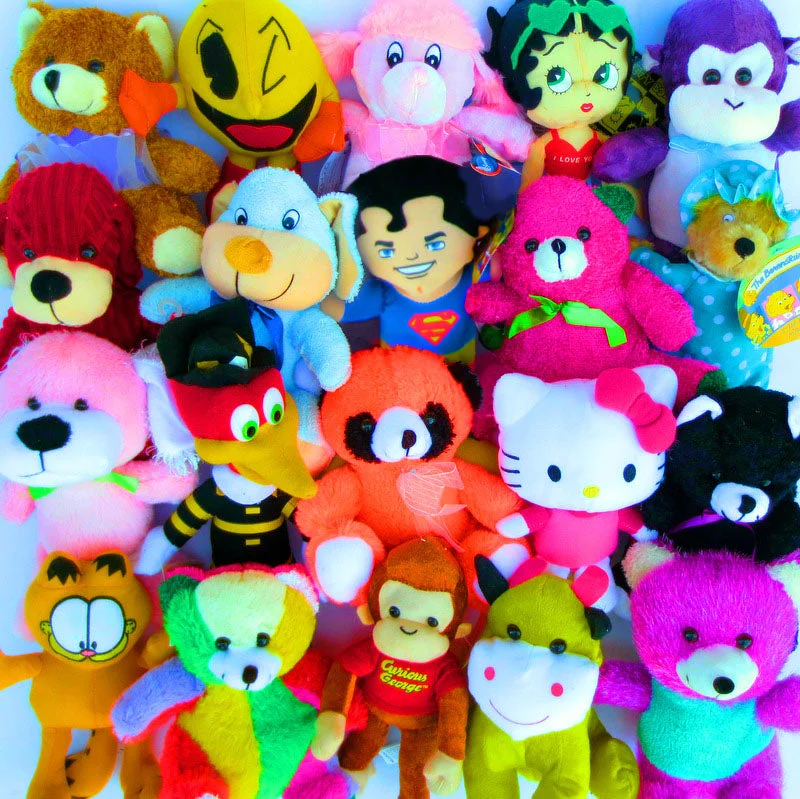 Adorable and tiny stuffed critters50% Licensed Plush Mix (Small) 7-9" ($4.70/EA DELIVERED) Adorable and tiny stuffed critters50% Licensed Plush Mix (Small) 7-9" ($4.70/EA DELIVERED)