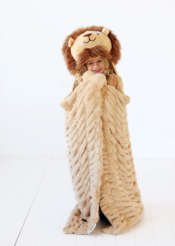 Endearing and lovable stuffed toysHuggable Lion