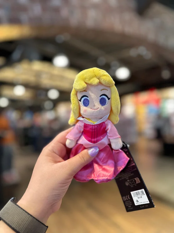 Cuddly and comforting plush charactersPrincess Aurora NuiMos