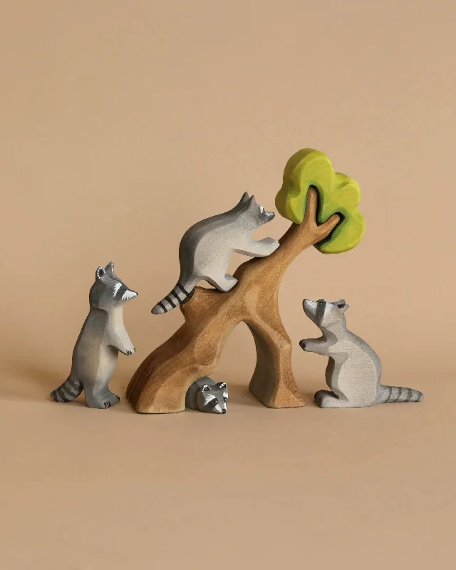 beautiful and detailed wooden toys that inspire creativity Bumbu Wooden Raccoon & Tree Set beautiful and detailed wooden toys that inspire creativity Bumbu Wooden Raccoon & Tree Set