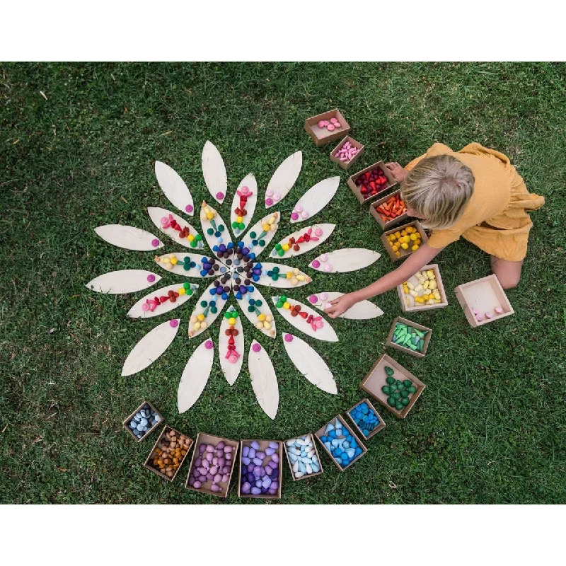 eco-conscious wooden toys                 Grapat petals platform 24 pcs