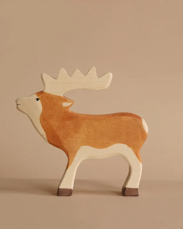 skillfully made wooden toys               Holztiger Stag