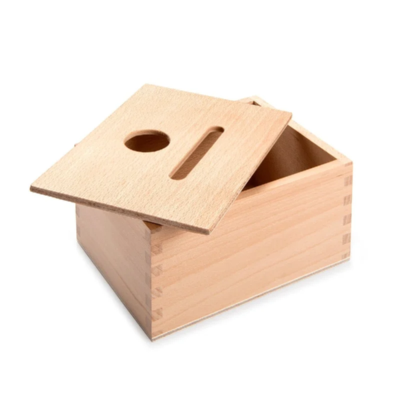 beautiful and detailed wooden toys that inspire creativity                   Grapat montessori box