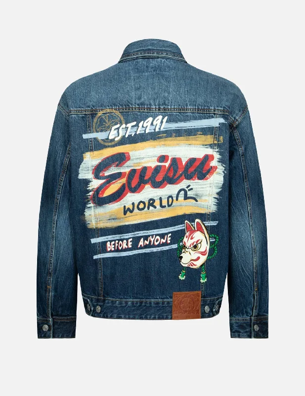 Get the latest trends in men’s clothing – huge savings inside.  稻荷面具印花宽版牛仔外套连金属章